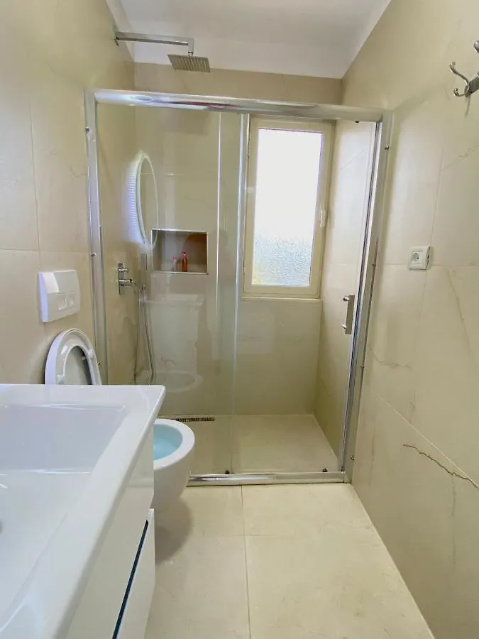 Serenity Apartament Tirana Albanie